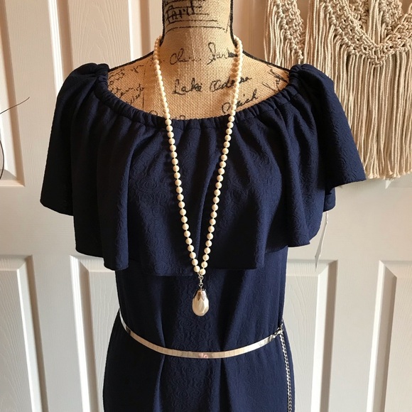 Chic Navy Blue Dress: shoulders can be styled 3 ways! - Picture 2 of 7